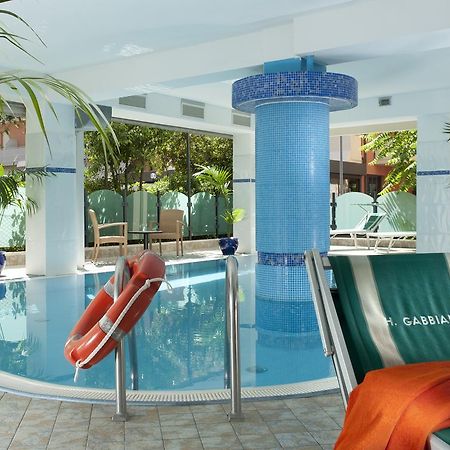Hotel Gabbiano Каттолика Экстерьер фото